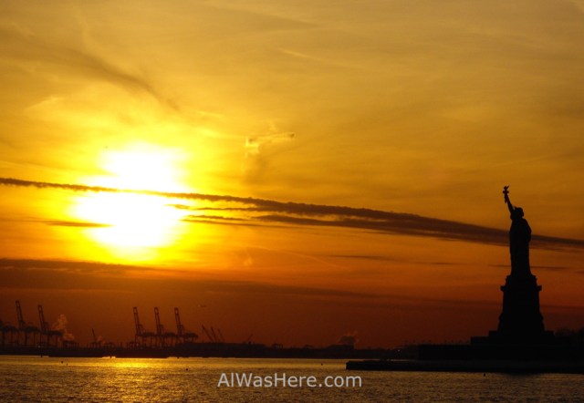 puesta-de-sol-y-la-estatua