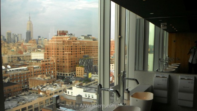 desde-el-lavabo-de-la-terraza-del-hotel-standard