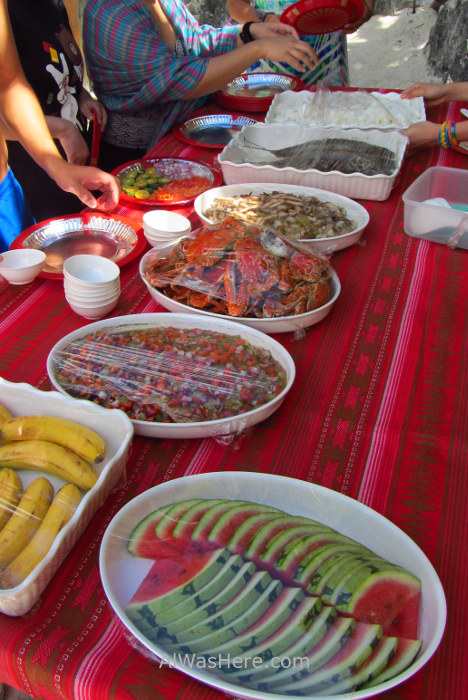 Isla de Coron 7. Almuerzo en playa, Palawan, Filipinas. lunch beach Coron Island, The Philippines